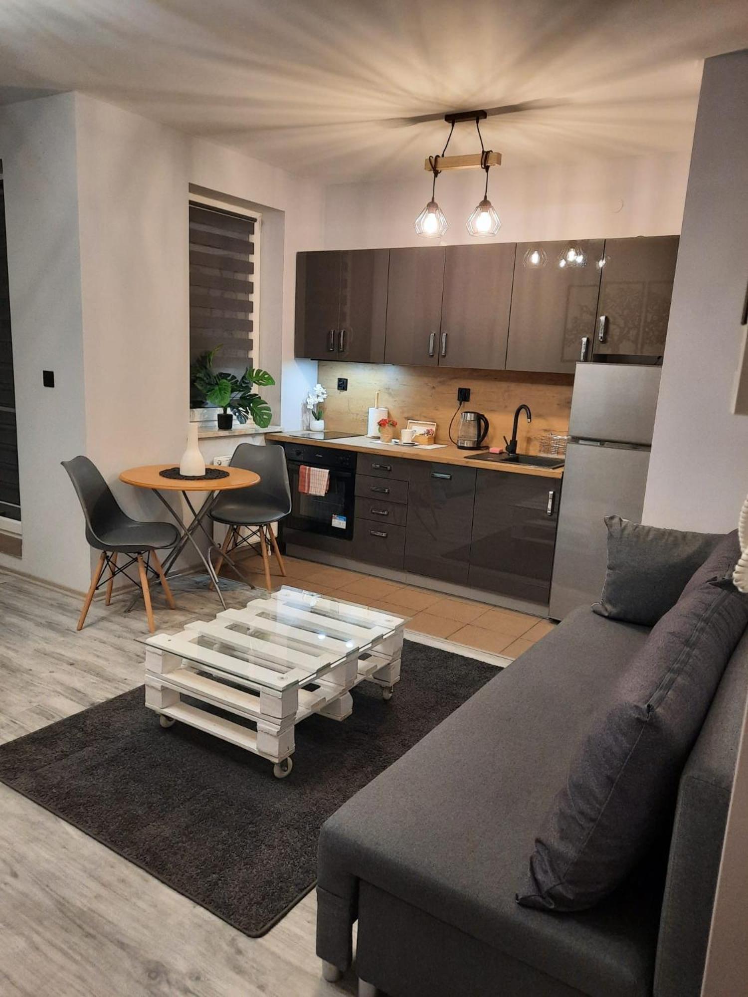 Apartamenty Trzy Wieze Warschau Exterior foto