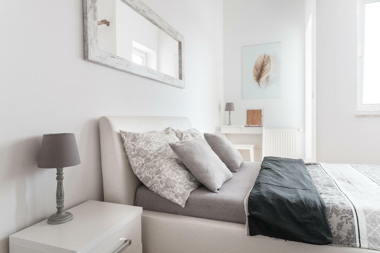 Apartamenty Trzy Wieze Warschau Exterior foto