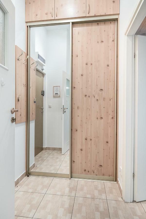Apartamenty Trzy Wieze Warschau Exterior foto