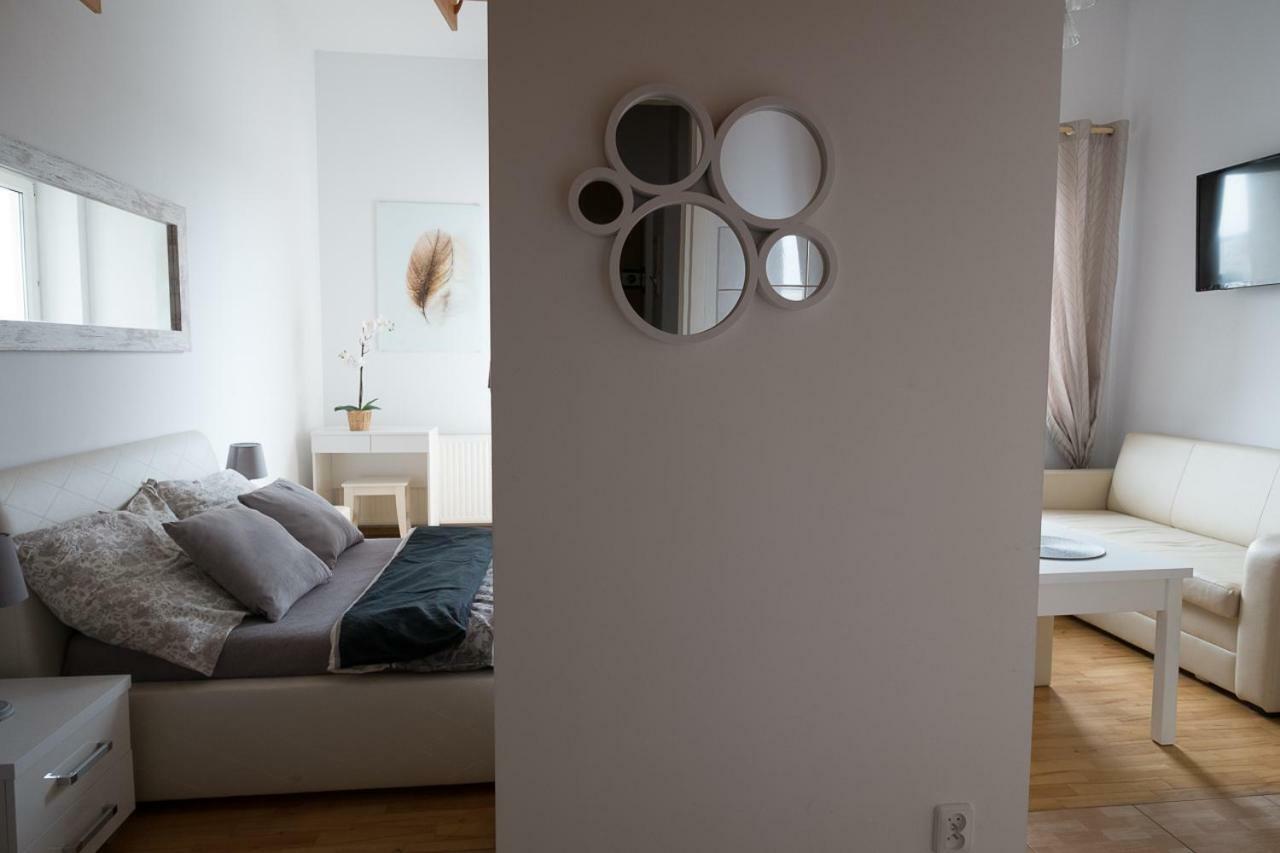 Apartamenty Trzy Wieze Warschau Exterior foto
